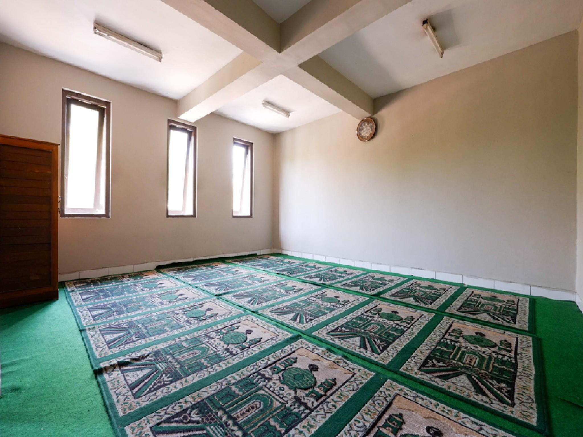 RedDoorz Plus @ Singosari Raya Semarang Exterior foto